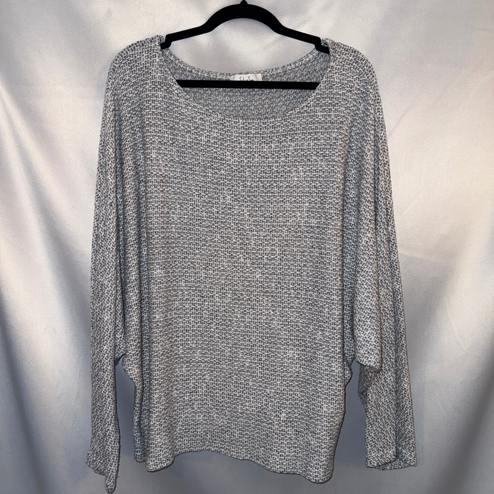 👠 3 for $ 30👠 Sadie and Sage Bat Wing sweater 👠 3 for $ 30👠